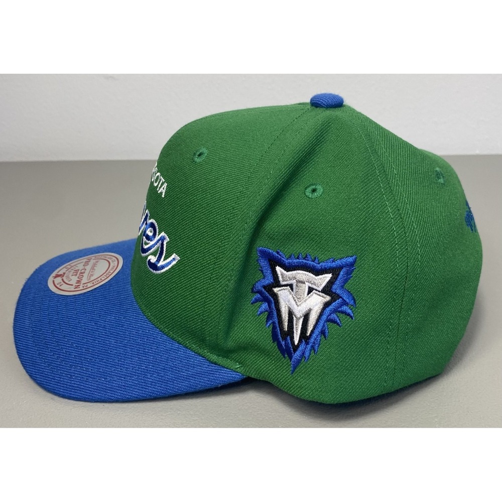 Mitchell & Ness Minnesota Timberwolves Wolves Snapback Cap Green Script - Picture 3 of 10